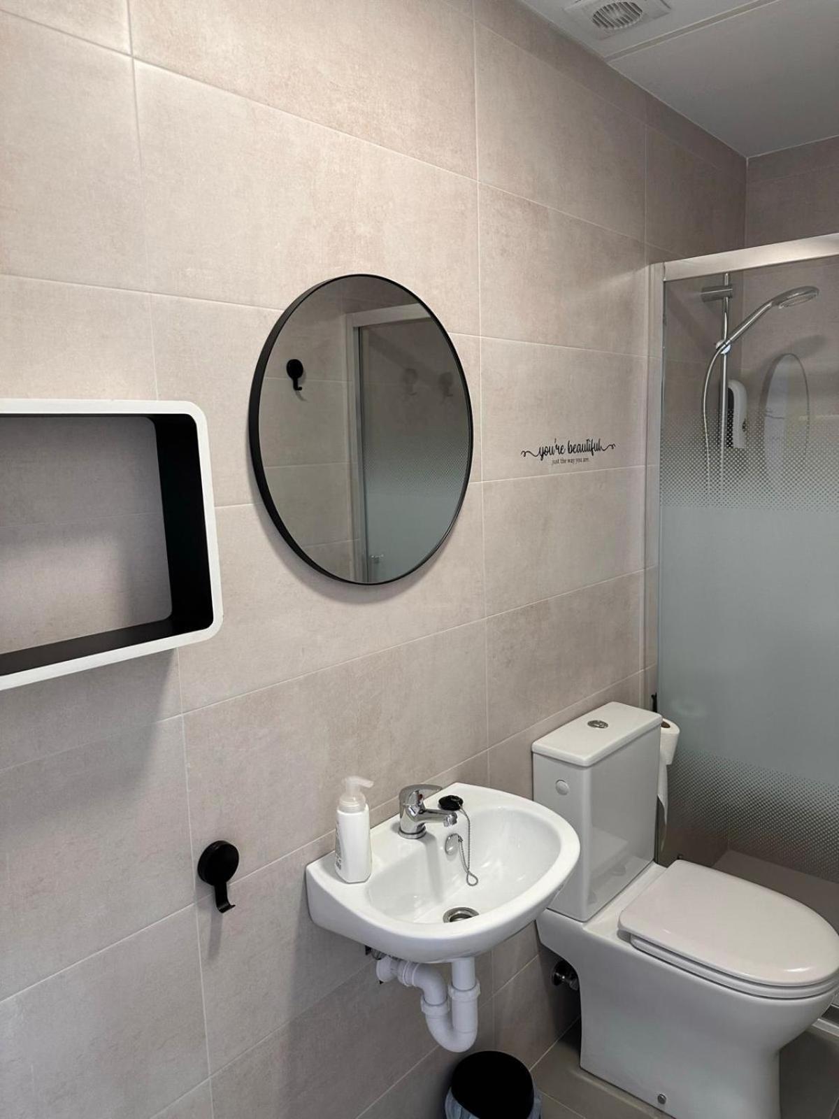 Hostal A La Sombra Del Laurel 나바레테 외부 사진