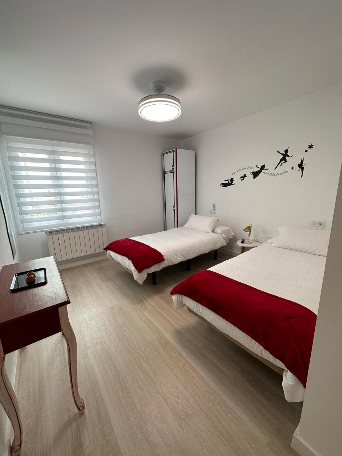 Hostal A La Sombra Del Laurel 나바레테 외부 사진