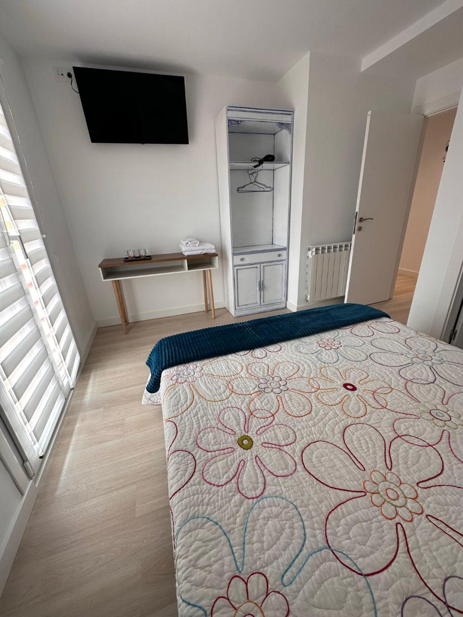 Hostal A La Sombra Del Laurel 나바레테 외부 사진