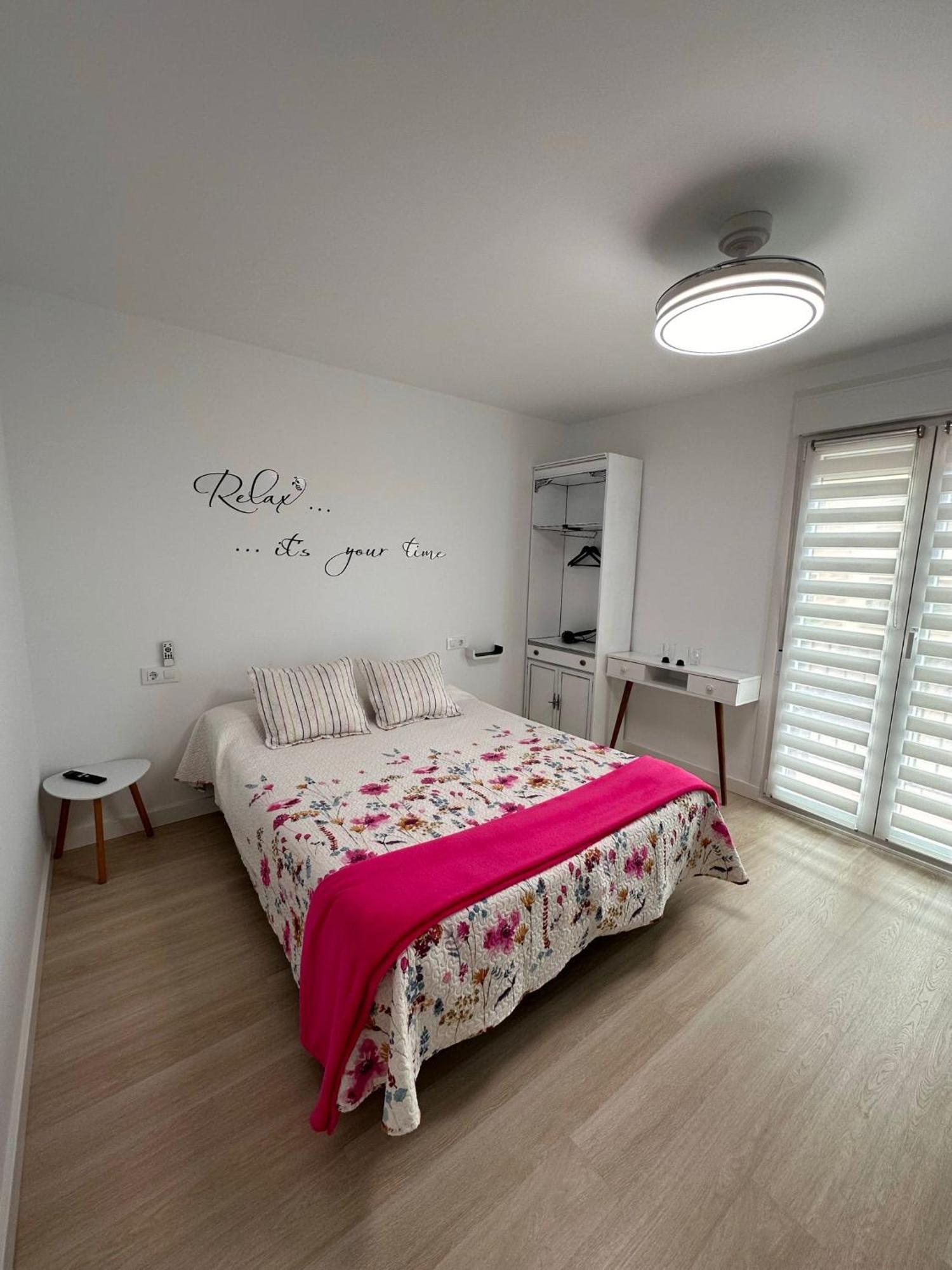 Hostal A La Sombra Del Laurel 나바레테 외부 사진