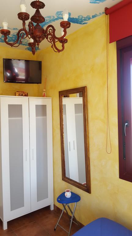 Hostal A La Sombra Del Laurel 나바레테 외부 사진