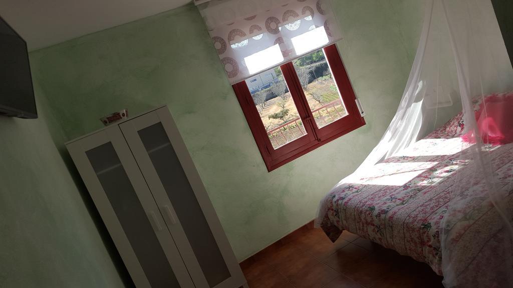 Hostal A La Sombra Del Laurel 나바레테 외부 사진